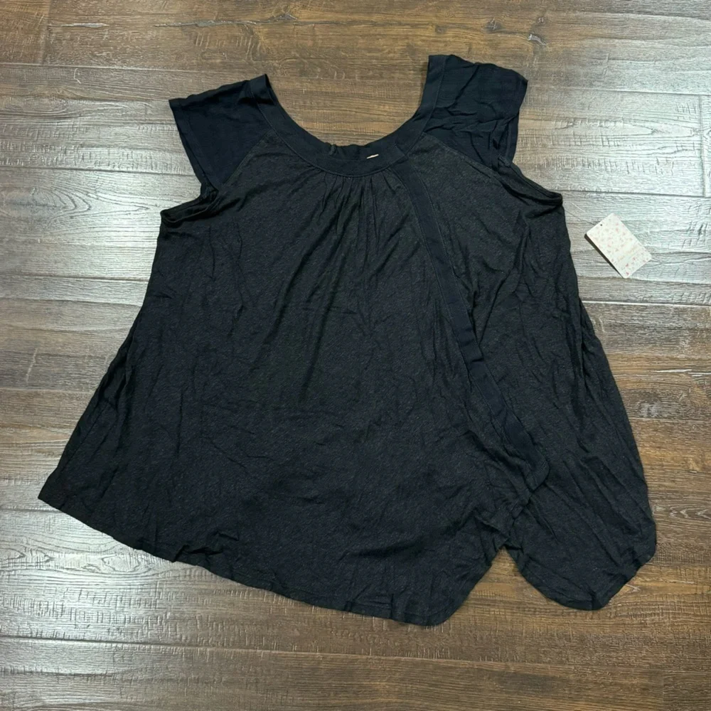 Free People Keep It Casual Black Linen Blend Top Size Small Women